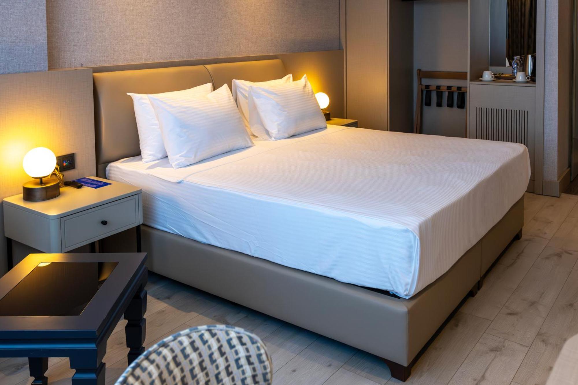 Delta Hotels By Marriott Antalya Lara - Adult Only מראה חיצוני תמונה