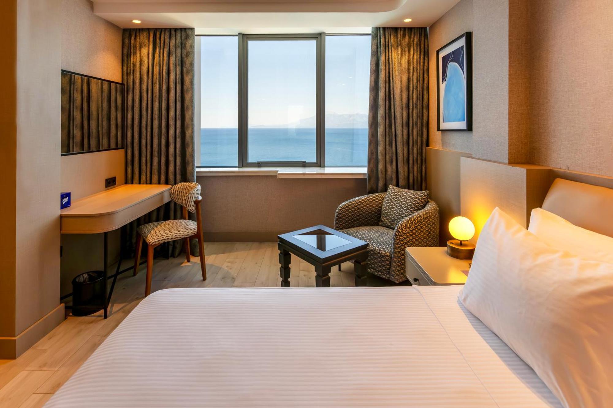 Delta Hotels By Marriott Antalya Lara - Adult Only מראה חיצוני תמונה