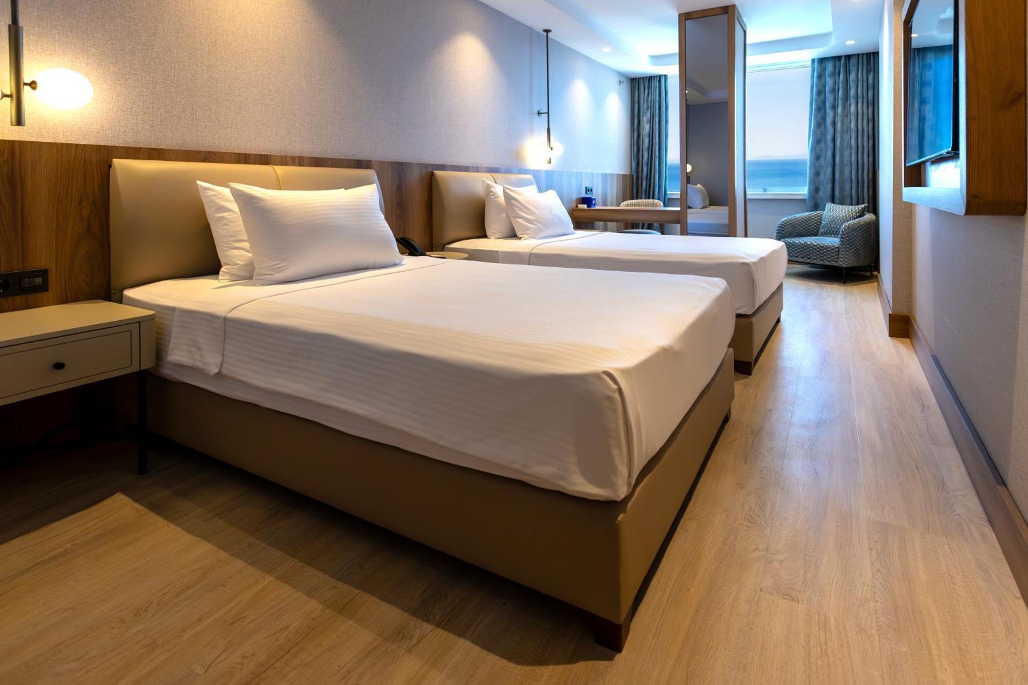 Delta Hotels By Marriott Antalya Lara - Adult Only מראה חיצוני תמונה