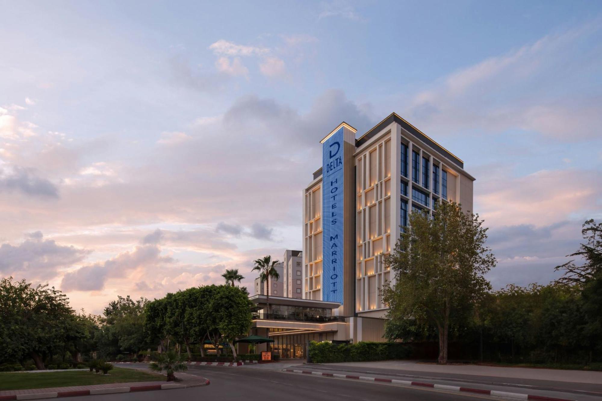 Delta Hotels By Marriott Antalya Lara - Adult Only מראה חיצוני תמונה
